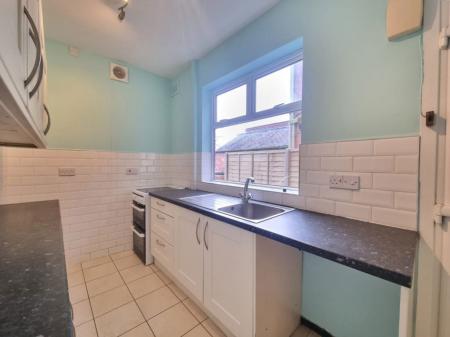 2 bedroom Property to let in Clarendon Park Road, Leicester