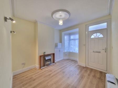2 bedroom Property to let in Clarendon Park Road, Leicester