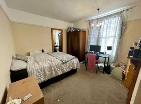 3 bedroom Property to let in St Leonards Road, Leicester