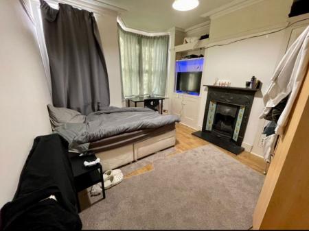 3 bedroom Property to let in St Leonards Road, Leicester