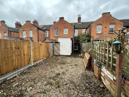 3 bedroom Terraced House for sale in Clarendon Park Road, Clarendon Park