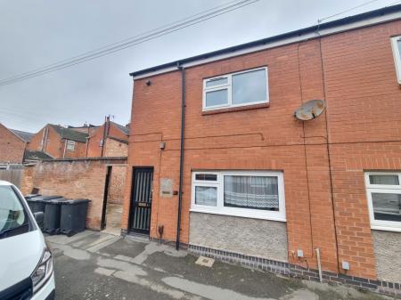 2 bedroom Property to let in Livingstone Street, Leicester