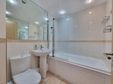 2 bedroom Property to let in Braunstone Gate, Leicester