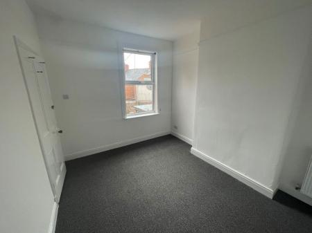 2 bedroom Property to let in Fosse Road North, Leicester