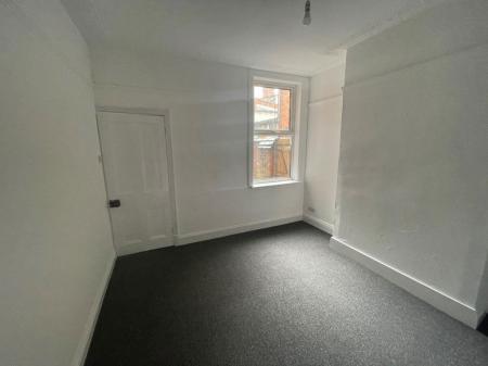 2 bedroom Property to let in Fosse Road North, Leicester