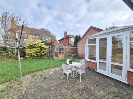 3 bedroom Property to let in James Gavin Way, Leicester