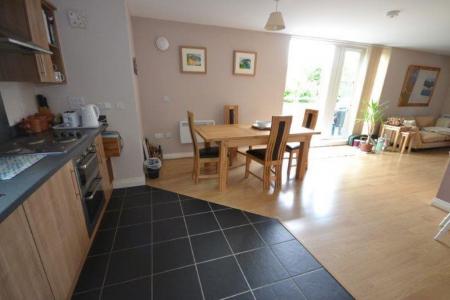 2 bedroom Property to let in Watkin Road, Leicester