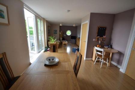 2 bedroom Property to let in Watkin Road, Leicester