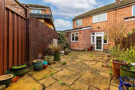 3 bedroom Semi-detached house for sale in Ashclose Avenue, Leicester