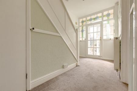 3 bedroom Semi-detached house for sale in Ashclose Avenue, Leicester