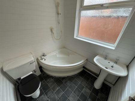 3 bedroom Terraced House for sale in Gaul Street, Leicester