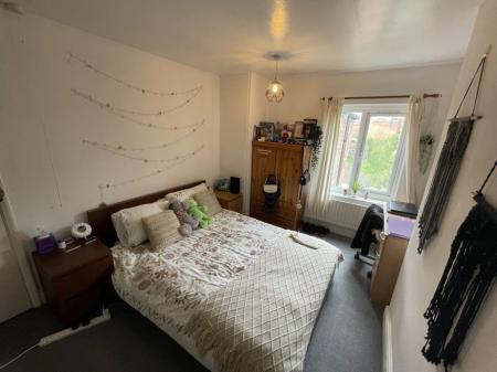 4 bedroom Property to let in Leopold Road, Leicester