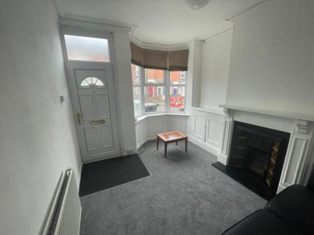 2 bedroom Property to let in Clarendon Park Road, Leicester