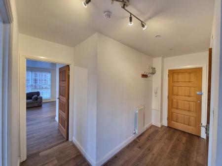 2 bedroom Property to let in Clarendon Park Road, Clarendon Park, Leicester