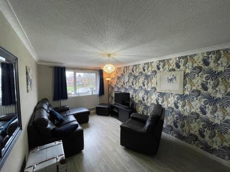 1 bedroom Flat for sale in Lawnswood, Hinckley