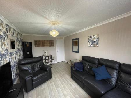 1 bedroom Flat for sale in Lawnswood, Hinckley