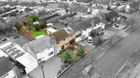 4 bedroom Semi-detached house for sale in Dorset Avenue, Wigston