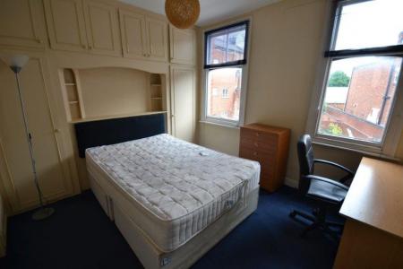 2 bedroom Property to let in Mill Hill Lane, Leicester