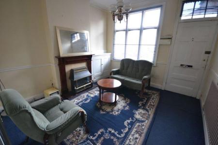 2 bedroom Property to let in Mill Hill Lane, Leicester