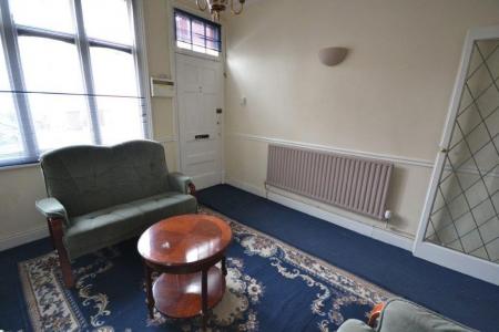 2 bedroom Property to let in Mill Hill Lane, Leicester