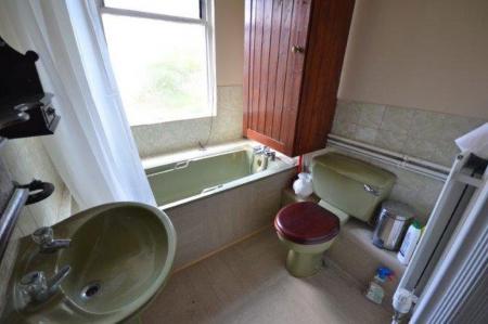 2 bedroom Property to let in Mill Hill Lane, Leicester