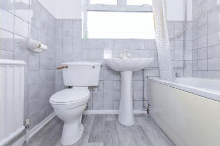 3 bedroom Semi-detached house for sale in Rosemead Drive, Oadby, Leicester