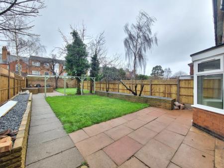 4 bedroom Property to let in Northcote Road, Leicester