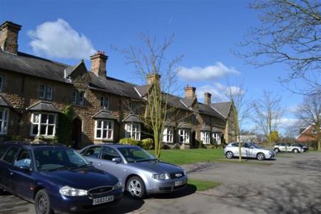2 bedroom Property to let in Cricks Retreat, Great Glen, Leicestershire