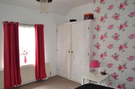 2 bedroom Property to let in Cricks Retreat, Great Glen, Leicestershire