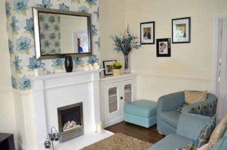 2 bedroom Property to let in Cricks Retreat, Great Glen, Leicestershire