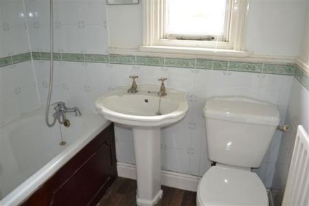 2 bedroom Property to let in Cricks Retreat, Great Glen, Leicestershire