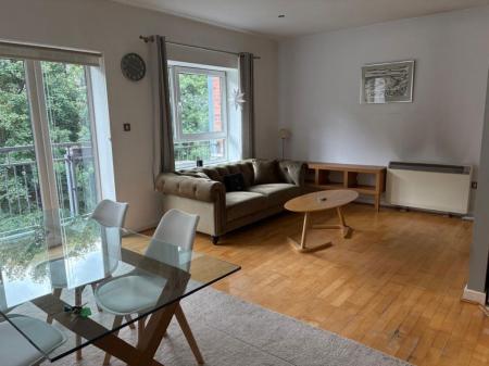 2 bedroom Property to let in Western Road, Leicester