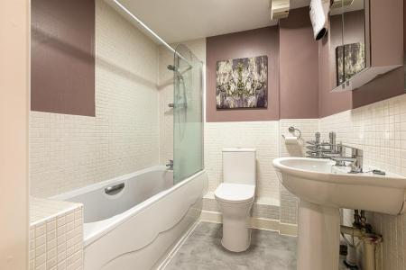 2 bedroom Flat for sale in The Laurels, Leicester