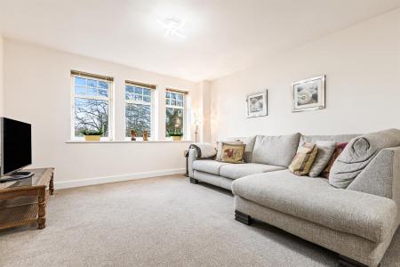 2 bedroom Flat for sale in The Laurels, Leicester