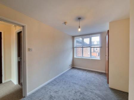 1 bedroom Property to let in Hinckley Road, Leicester
