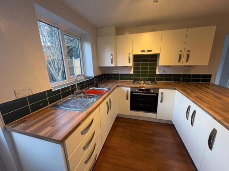 4 bedroom Property to let in Fox Covert, Leicester