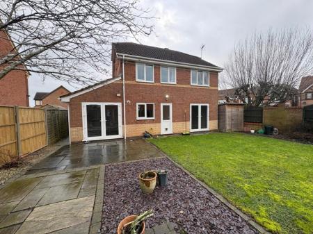4 bedroom Property to let in Fox Covert, Leicester
