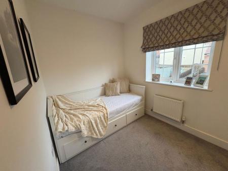 3 bedroom Property to let in Roundhouse Way, Loughborough, Leicestershire