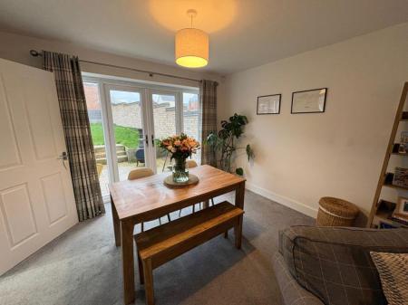 3 bedroom Property to let in Roundhouse Way, Loughborough, Leicestershire