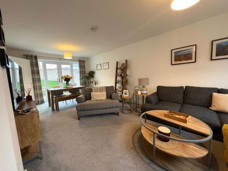 3 bedroom Property to let in Roundhouse Way, Loughborough, Leicestershire
