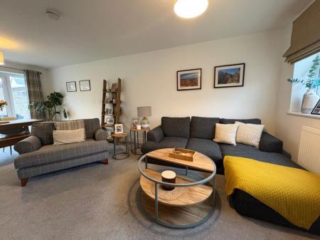 3 bedroom Property to let in Roundhouse Way, Loughborough, Leicestershire