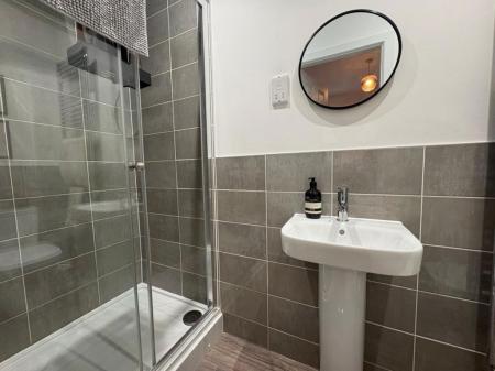 3 bedroom Property to let in Roundhouse Way, Loughborough, Leicestershire