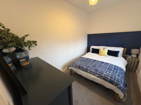 3 bedroom Property to let in Roundhouse Way, Loughborough, Leicestershire