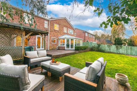 5 bedroom Detached house for sale in Hollies Way, Bushby, Leicester