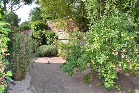 2 bedroom Property to let in Cedars Court, Leicester