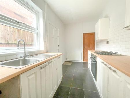 2 bedroom Terraced House for sale in Bolton Road, Westcotes, Leicester
