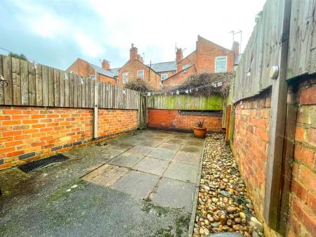 2 bedroom Terraced House for sale in Bolton Road, Westcotes, Leicester