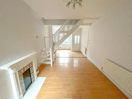 2 bedroom Terraced House for sale in Bolton Road, Westcotes, Leicester