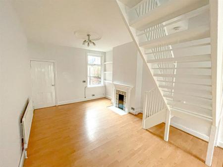 2 bedroom Terraced House for sale in Bolton Road, Westcotes, Leicester