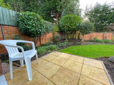 2 bedroom Apartment for sale in Wolsey Court, Leicester